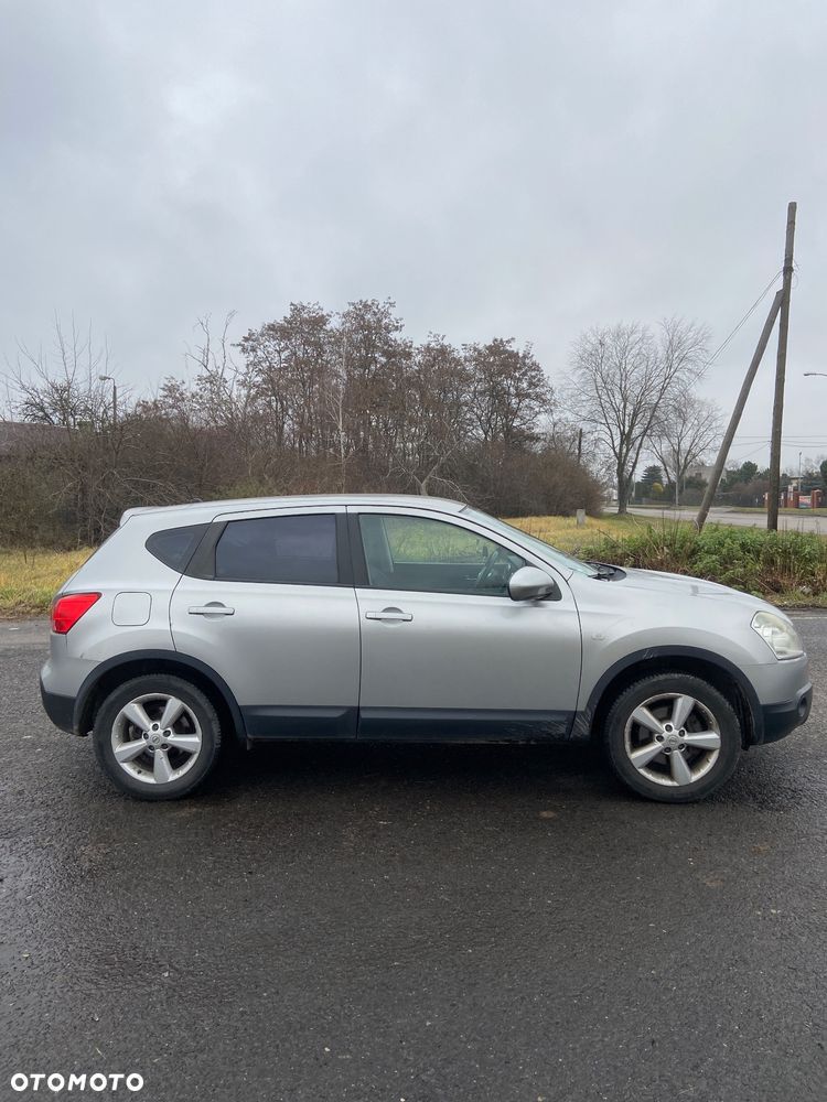 Nissan Qashqai - 2