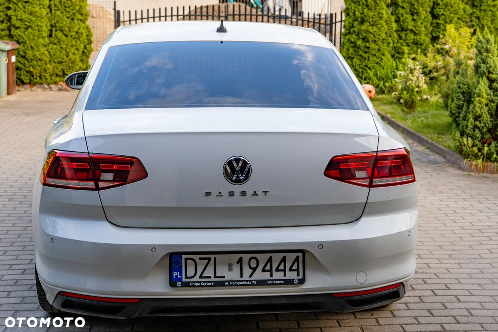 Volkswagen Passat 2.0 TSI Business DSG - 9