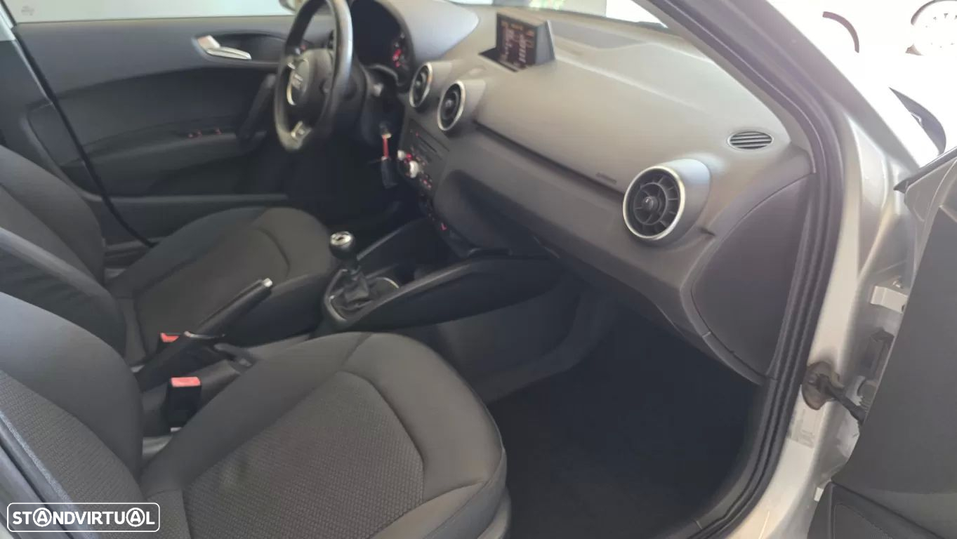 Audi A1 Sportback 1.6 TDI S-line - 39