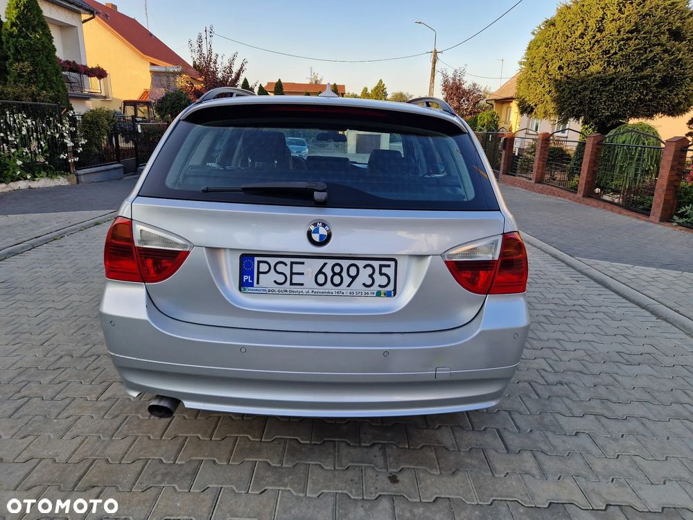 BMW Seria 3 320d - 11