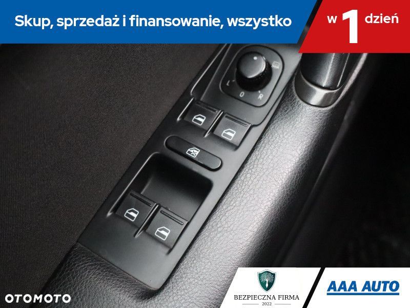 Volkswagen Passat Variant - 17