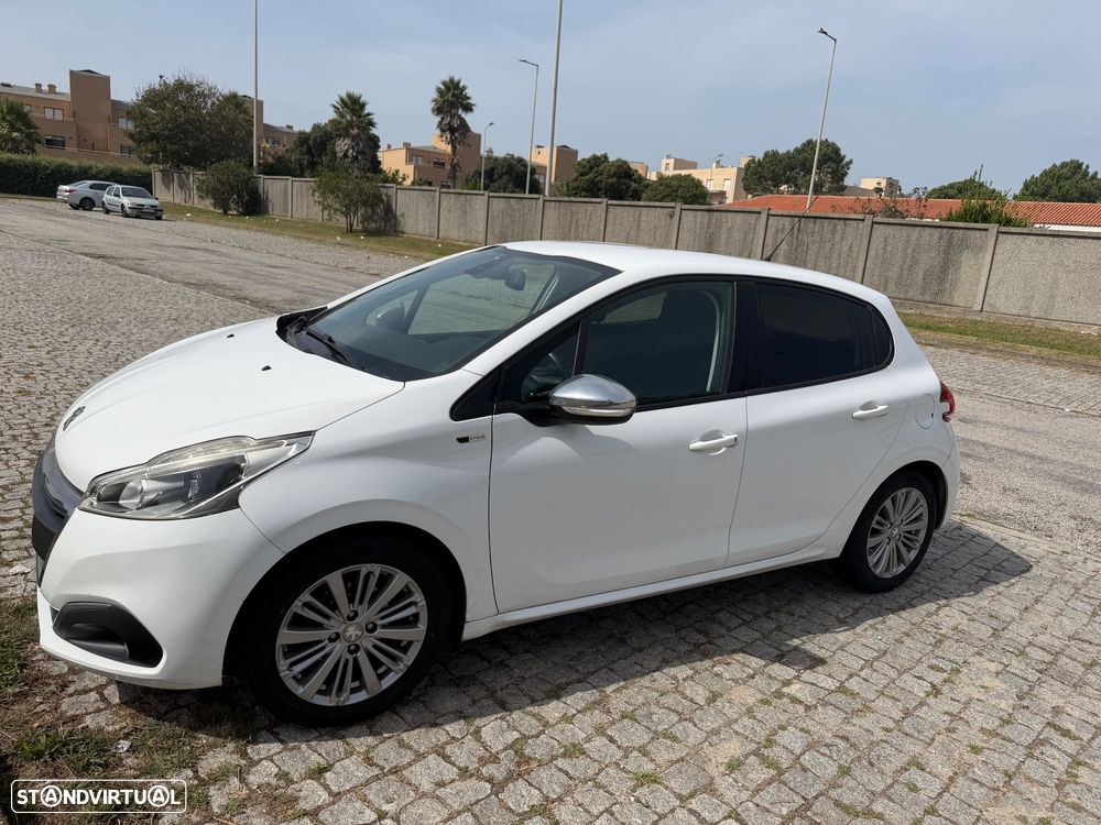 Peugeot 208 1.6 BlueHDi Style - 2