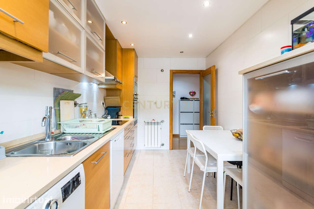 Apartamento T2 em Loures com Terraço e Boa Exposição Solar - Grande imagem: 2/24