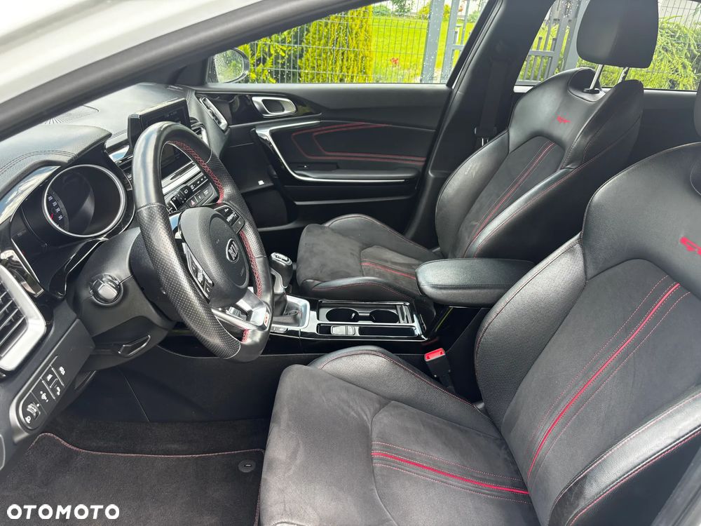 Kia Ceed 1.6 T-GDI GT XL - 8