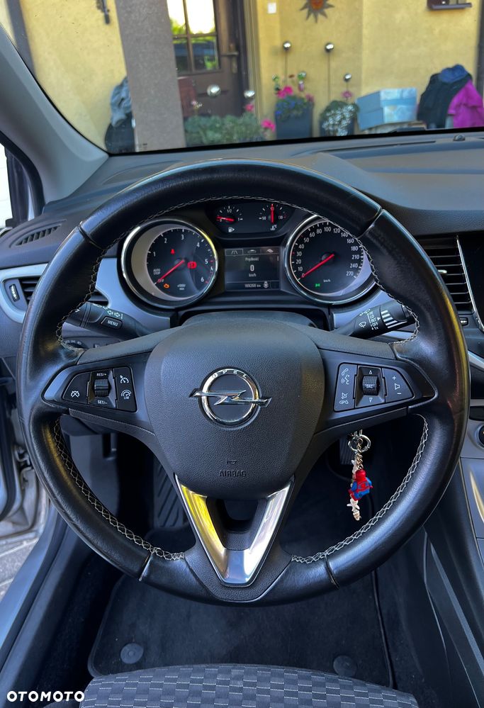Opel Astra - 9
