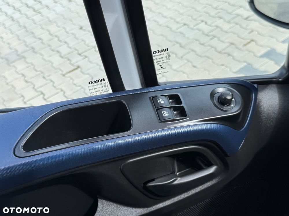 Iveco Daily‼️72C18‼️2021r 3.0 HI-MATIC Chłodnia/Mroźnia zakres -32C THERMO KING V-500 MAX Źródło Zasilania 400V Grube Ściany/Podłoga Przegroda komorowa‼️ Full LED na bliźniaku Salon Polska DMC7200kg - 38