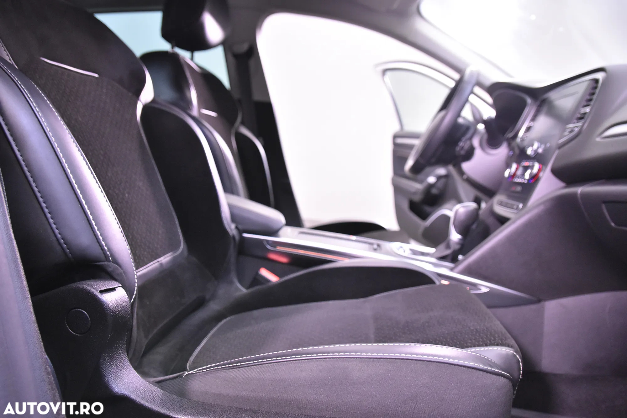 Renault Megane - 11