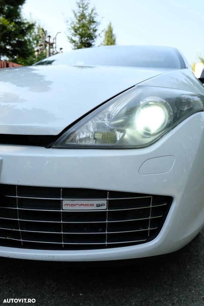 Renault Laguna 2.0dCi BOSE - 8