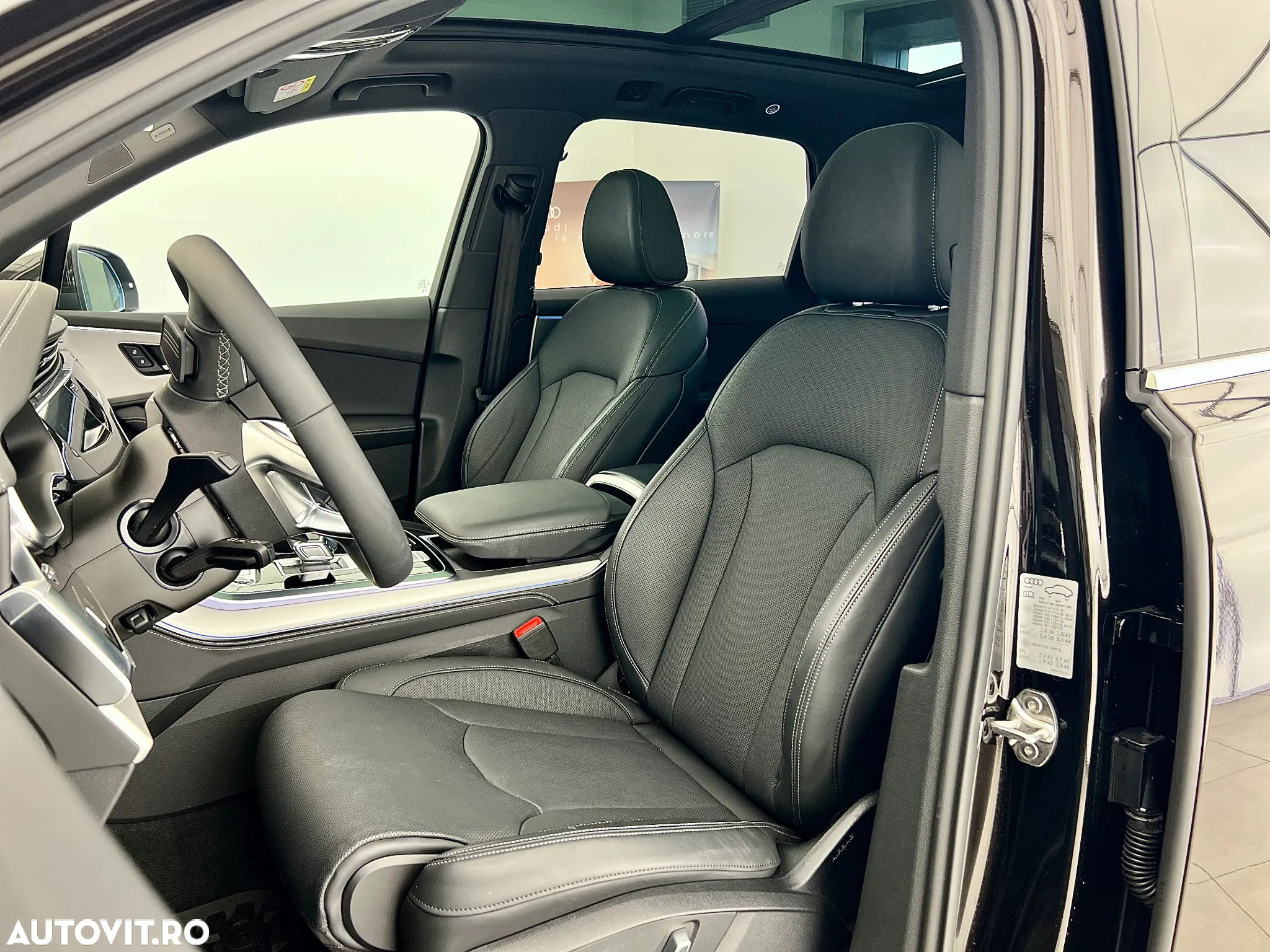 Audi Q7 55 TFSI e quattro Tiptronic PHEV Basic - 12