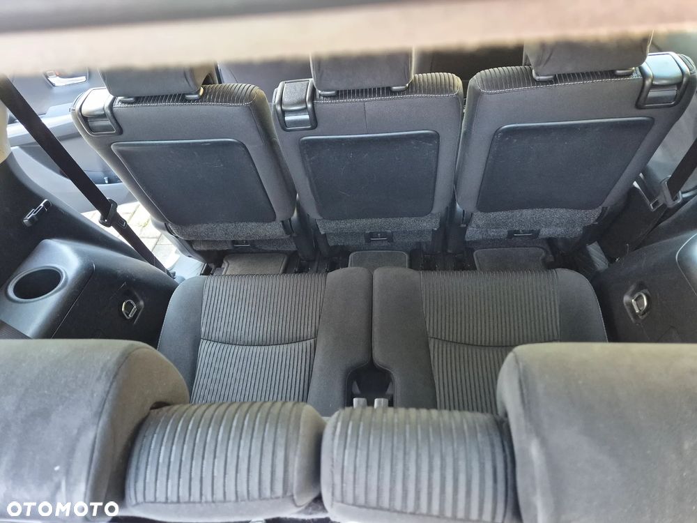 Toyota Prius+ - 11