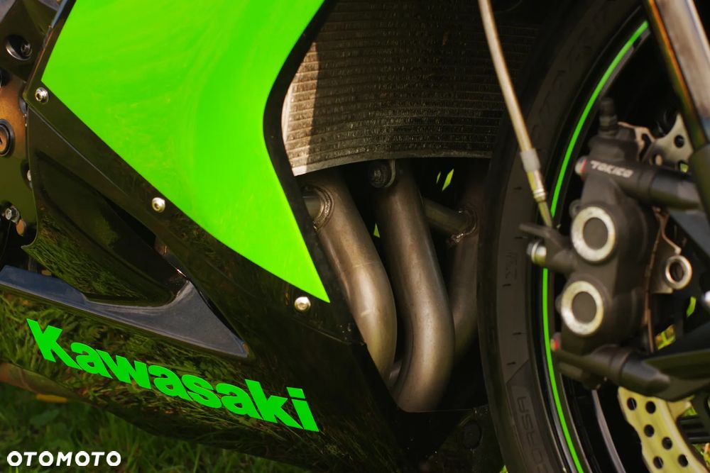 Kawasaki ZX - 16