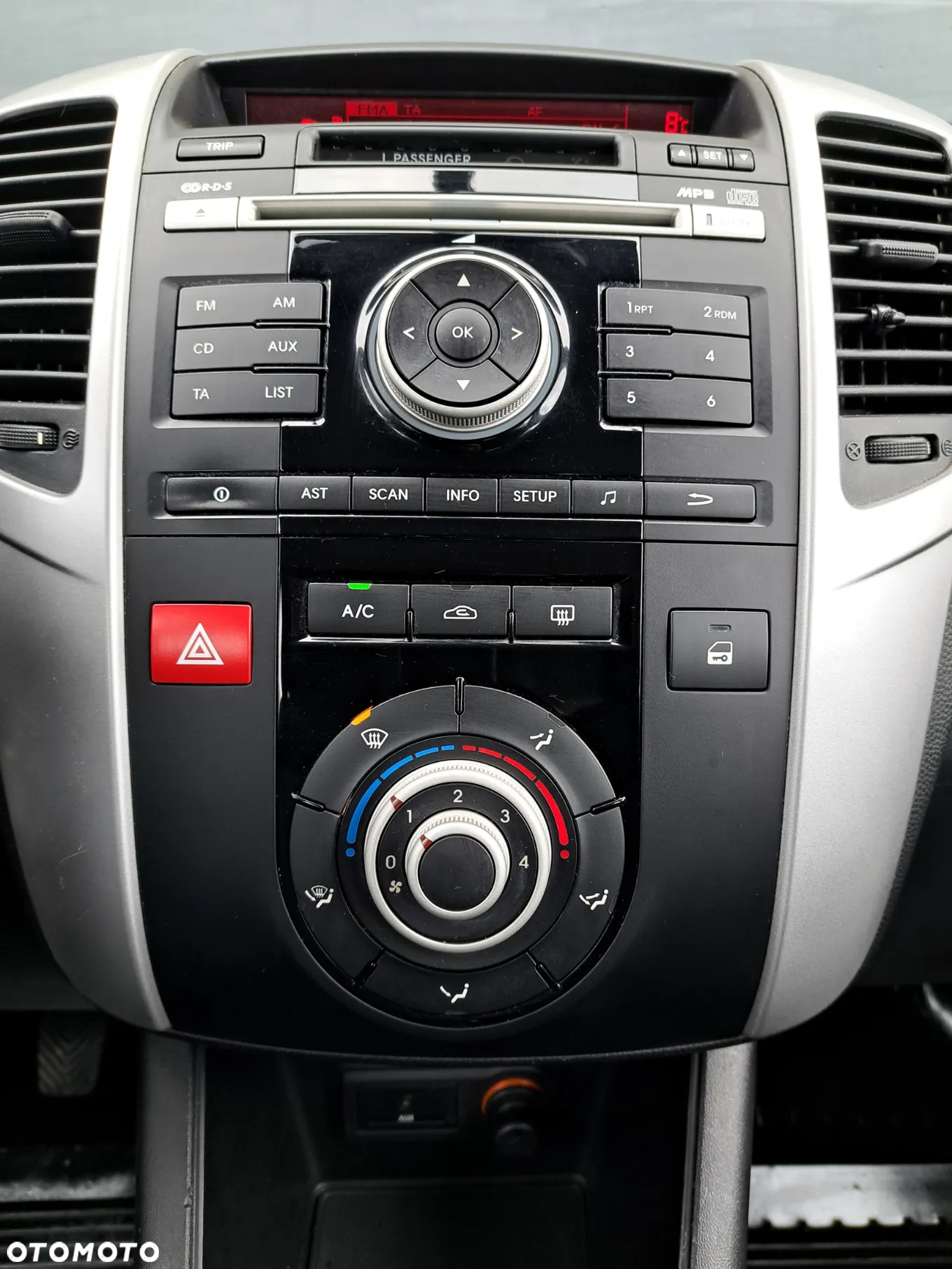 Kia Venga - 14