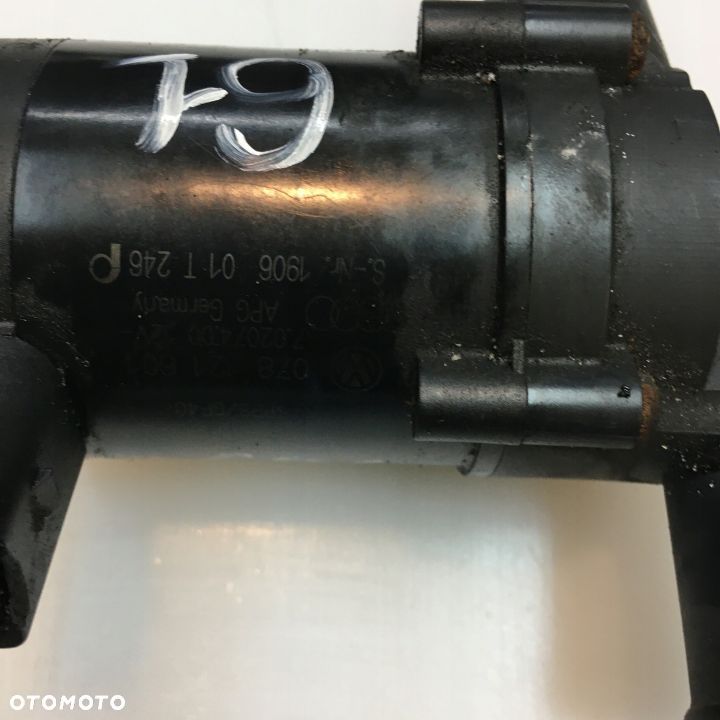 POMPA WODY VW PASSAT B5 1.9TDI AWX 078121601 - 2
