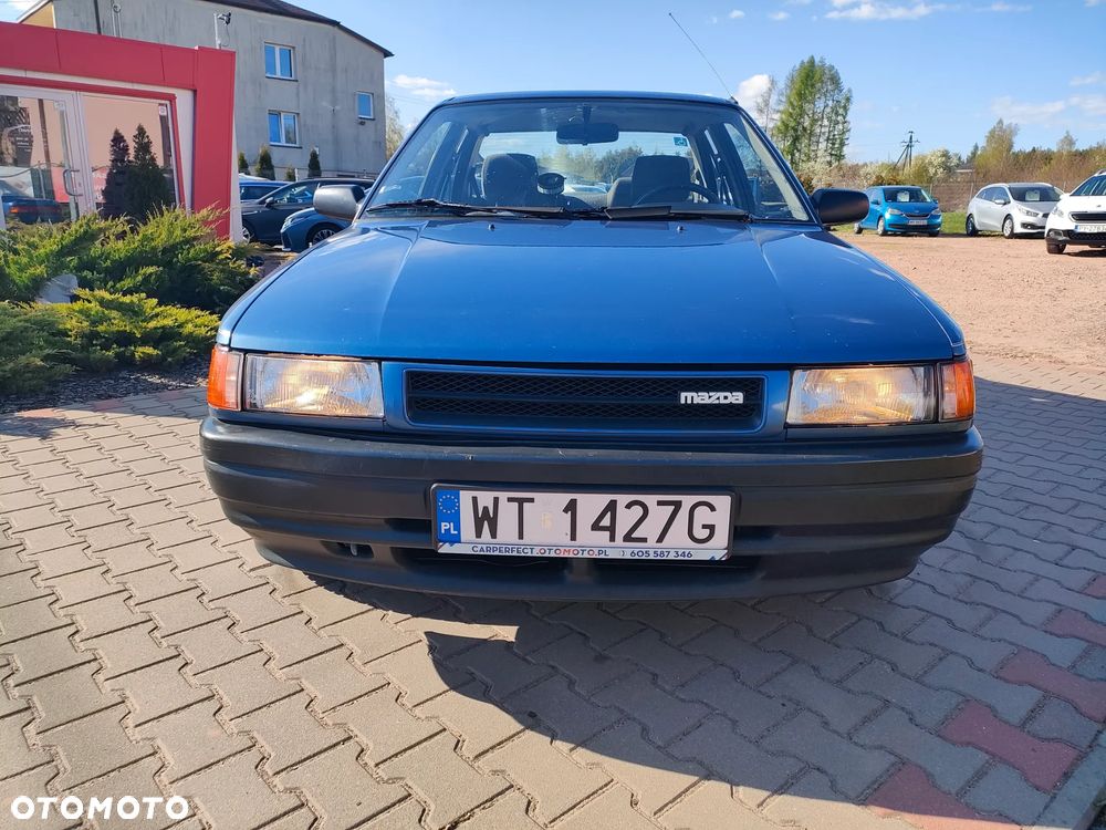 Mazda 323 - 8