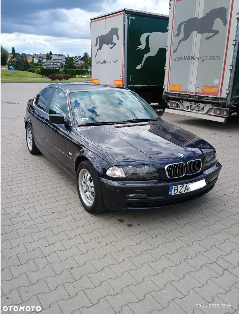 BMW Seria 3 320i - 2