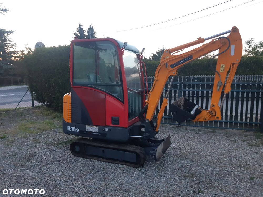 Hyundai R16.9 - 1