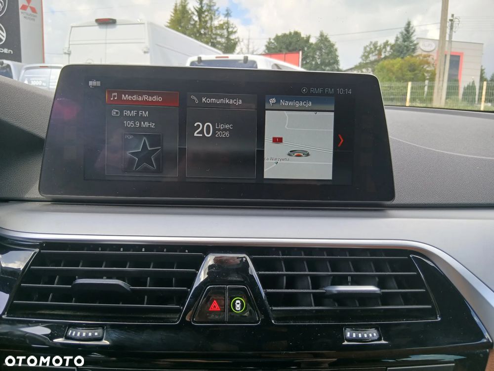 BMW Seria 5 520d Luxury Line - 14