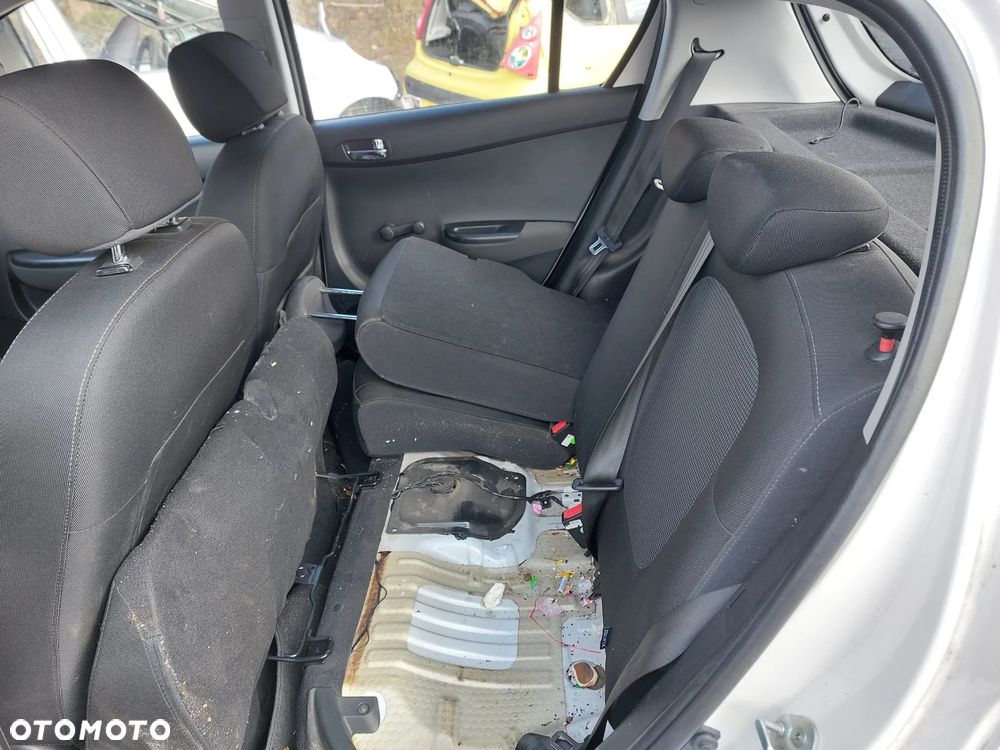 Drzwi HYUNDAI i20 1,2D 13R. lampy,zderzaki,drzwi,fotele.... - 7