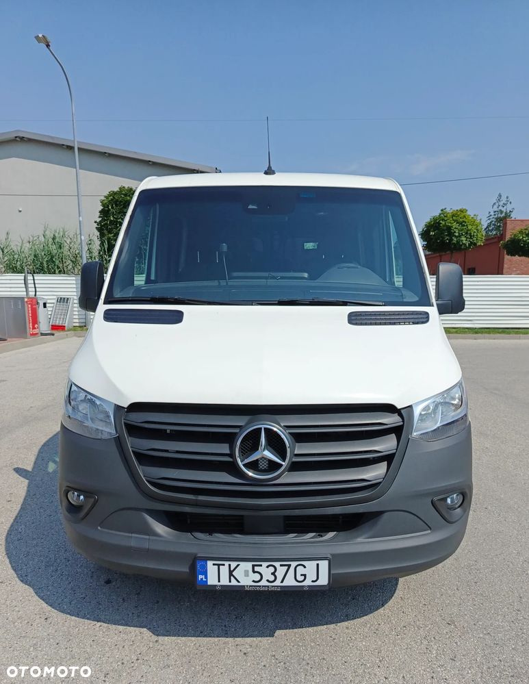 Mercedes-Benz Sprinter - 11