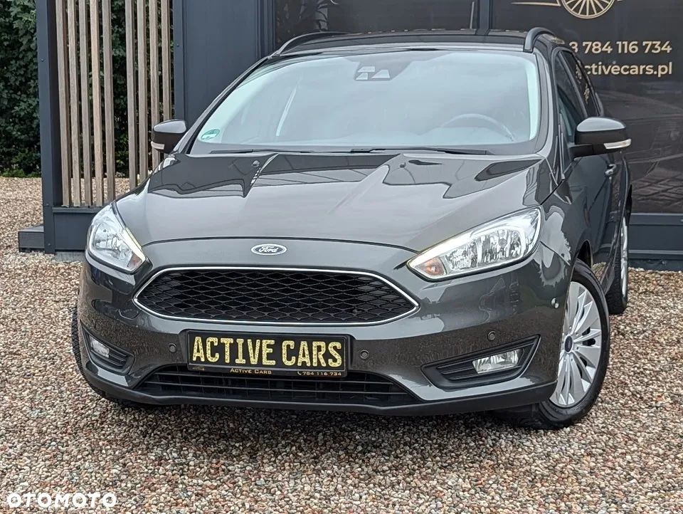 Ford Focus 1.0 EcoBoost Start-Stopp-System TITANIUM DESIGN