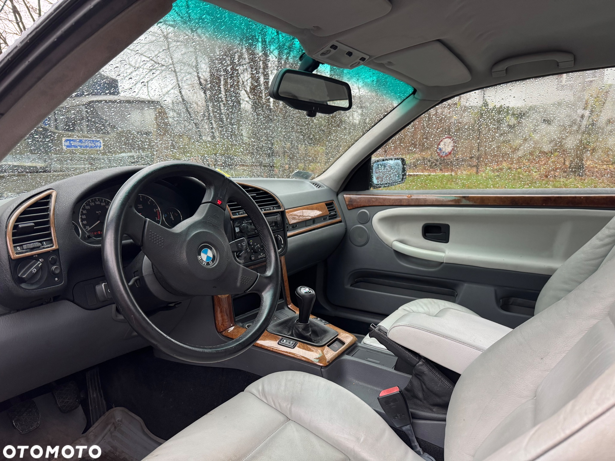 BMW Seria 3 325i - 8