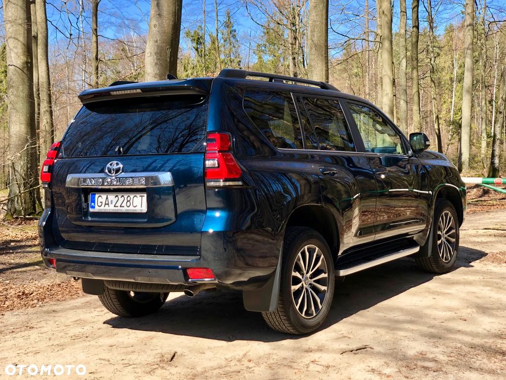 Toyota Land Cruiser - 3