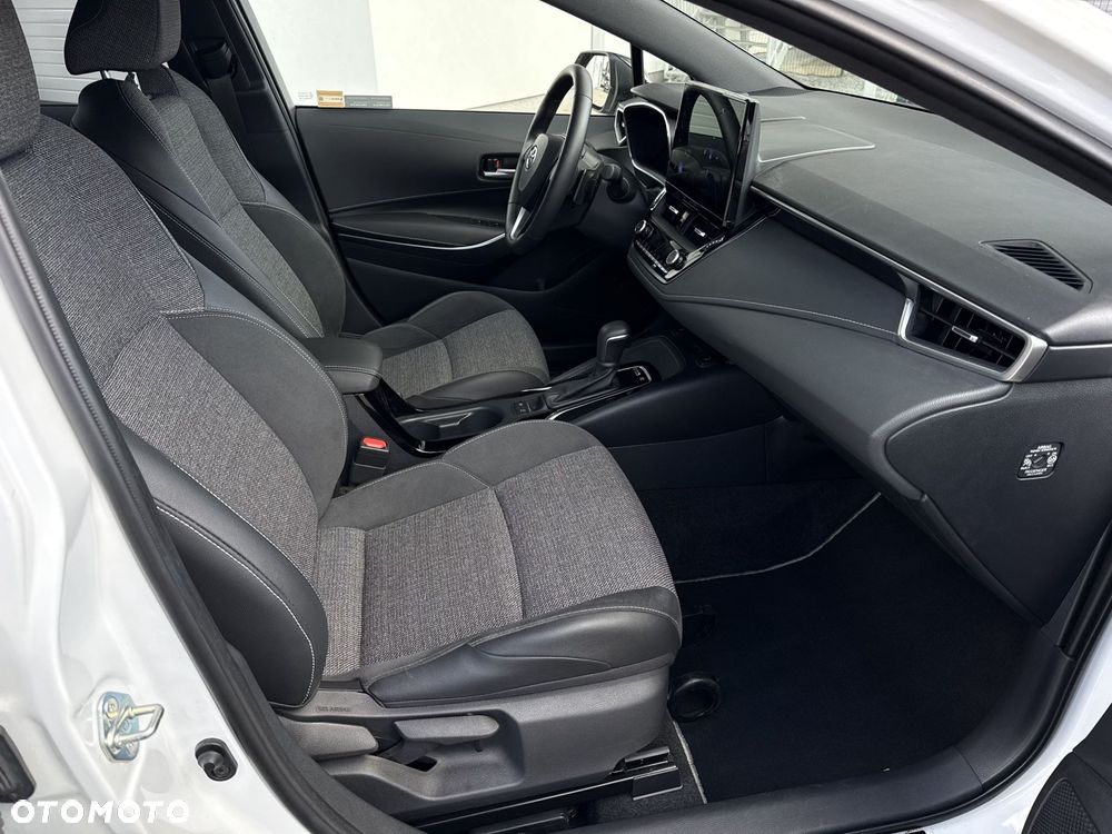 Toyota Corolla - 8