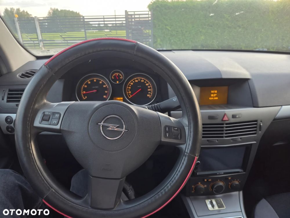 Opel Astra 1.6 Sport - 10