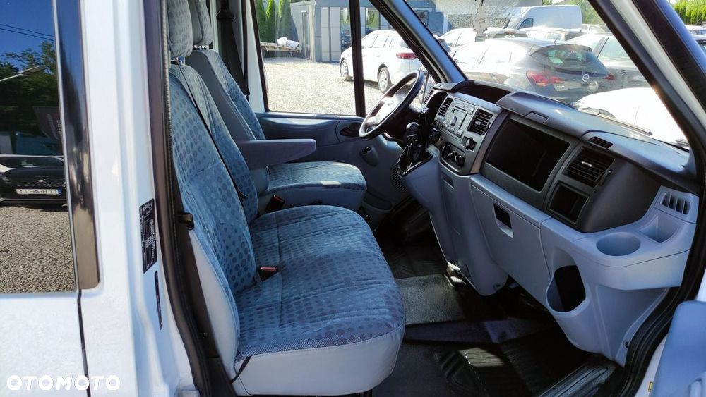 Ford Transit - 25