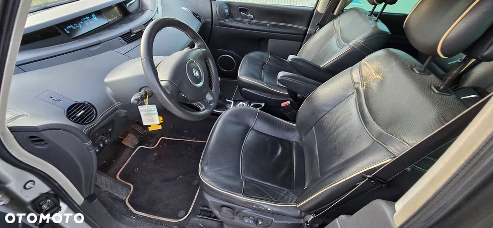 Renault Espace 2.0 dCi 175 FAP Initiale - 14