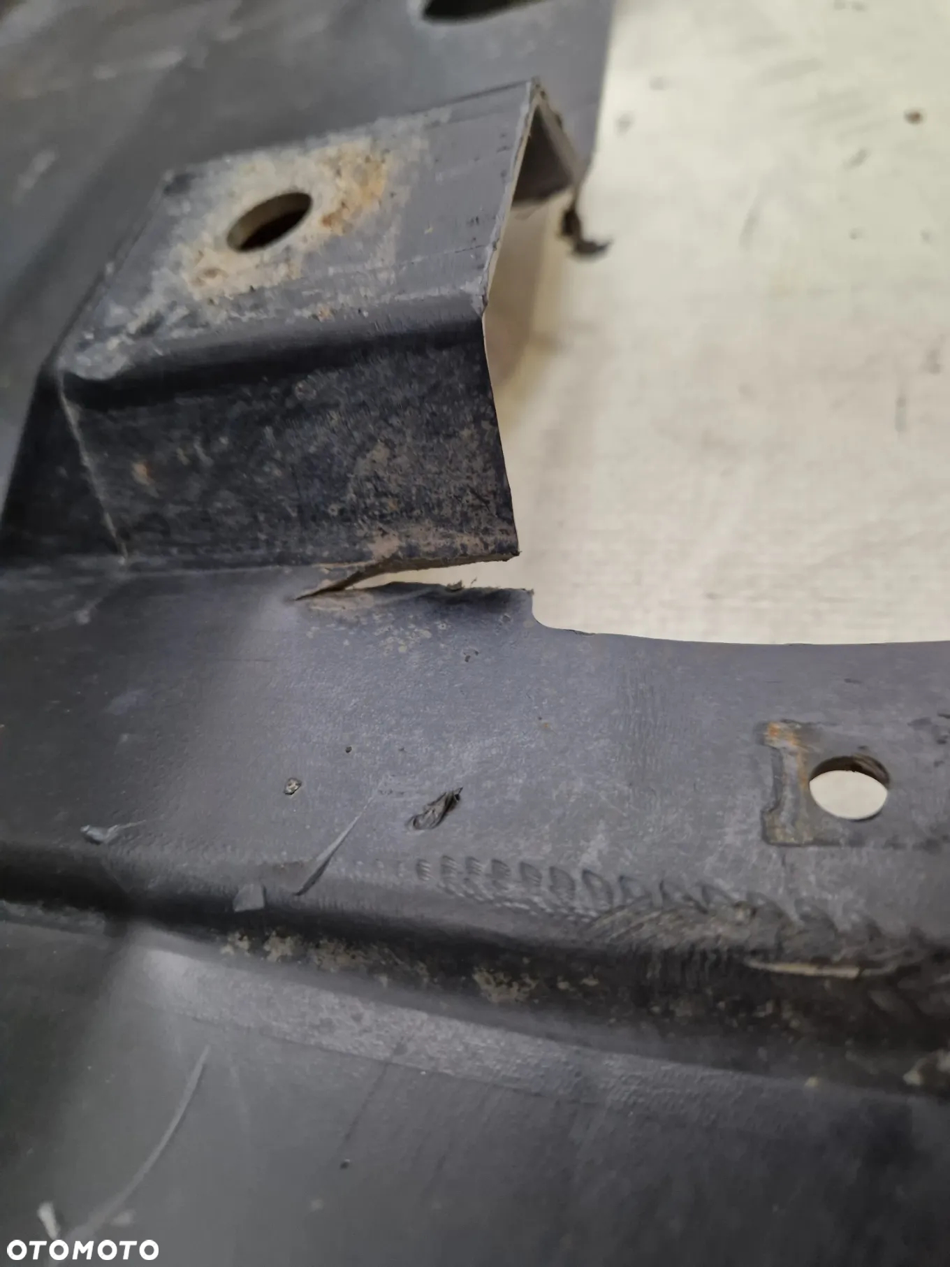 Zderzak przód przedni Jeep Renegade przed liftingiem - 9