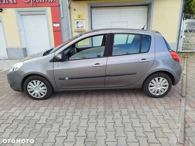Renault Clio 1.2 16V 75 Collection - 2