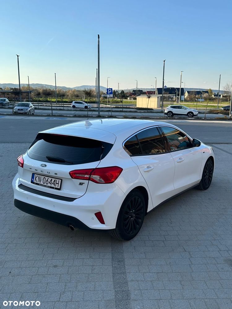 Ford Focus 1.5 TDCi Trend Sport - 9