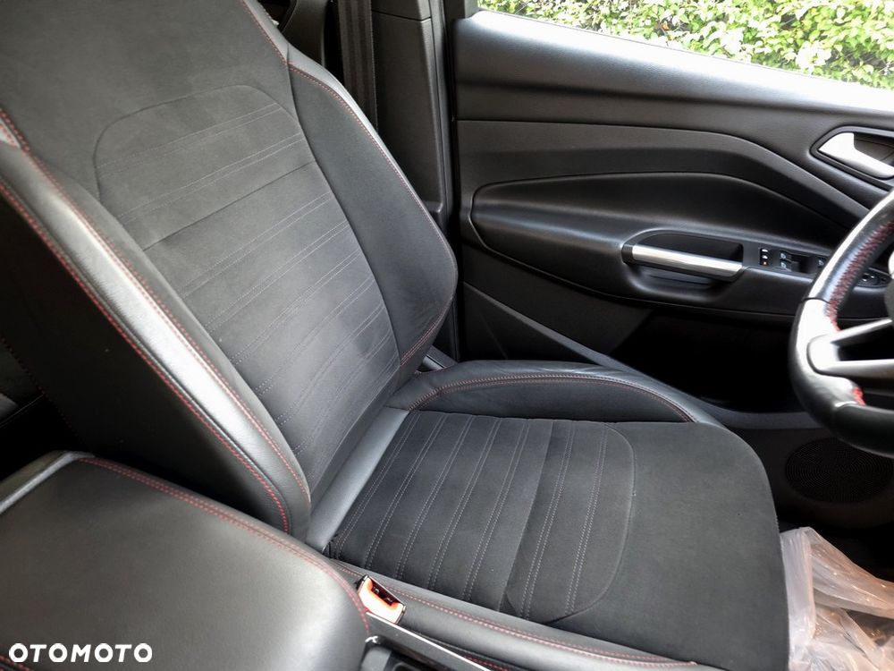 Ford Kuga 2.0 TDCi AWD Titanium - 15