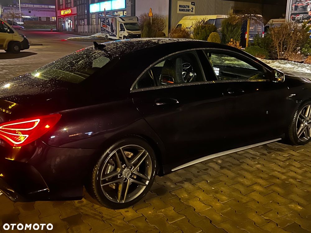 Mercedes-Benz CLA 45 AMG 4-Matic - 10