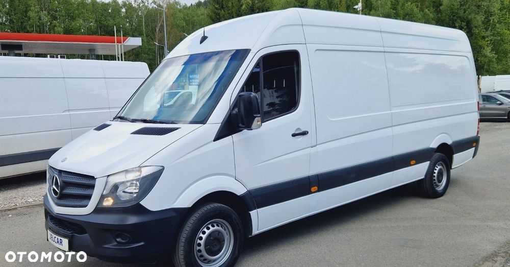Mercedes-Benz Sprinter - 2
