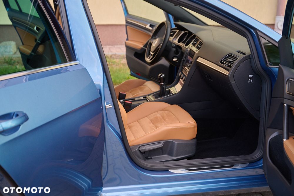 Volkswagen Golf 1.6 TDI BMT Highline - 27