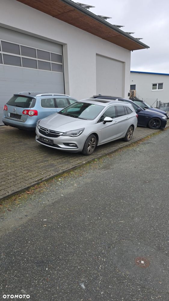 Opel Astra 1.4 Turbo Start/Stop Automatik Innovation - 2