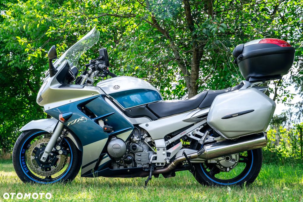 Yamaha FJR - 4