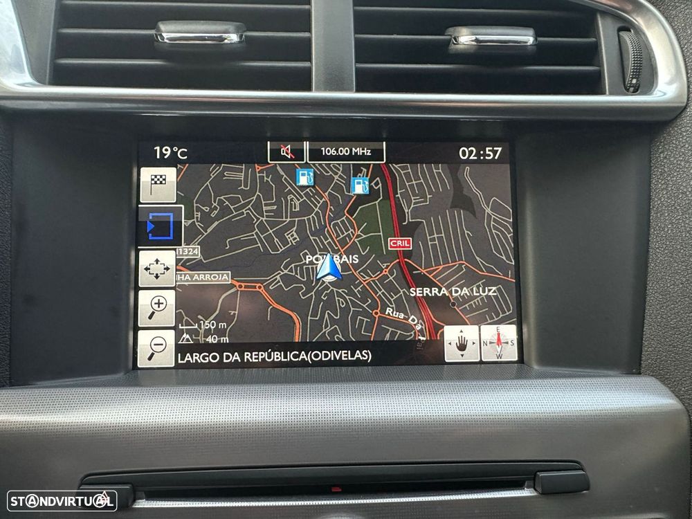 Citroën C4 1.2 PureTech Shine EAT6 - 21