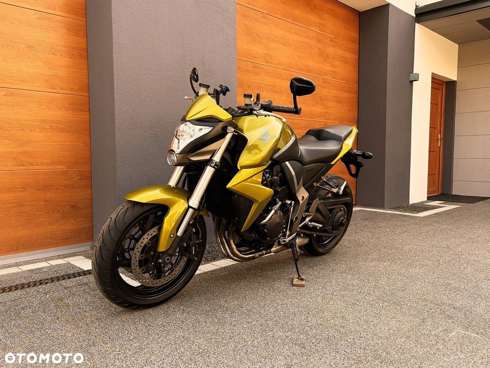 Honda CB - 4