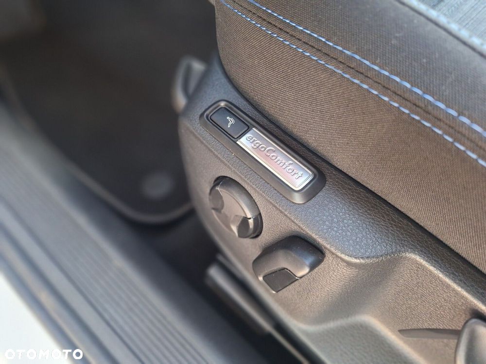 Volkswagen Passat Variant - 17