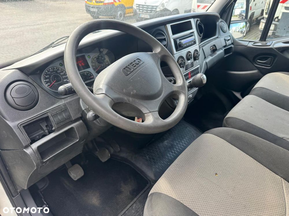 Iveco Daily 2010r. Brygadówka Bliźniak 7 Osobowy Klima 3.5t Na Haku - 17