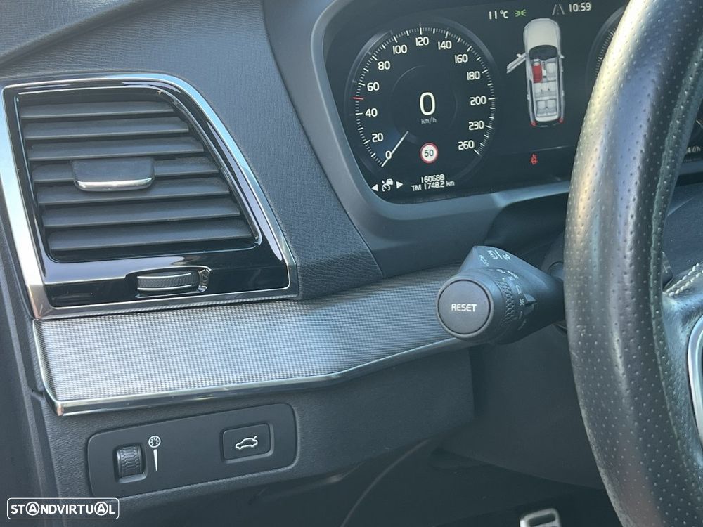 Volvo XC 90 2.0 D4 R-Design - 6