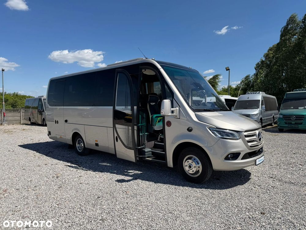 Mercedes-Benz Sprinter 519 - 17