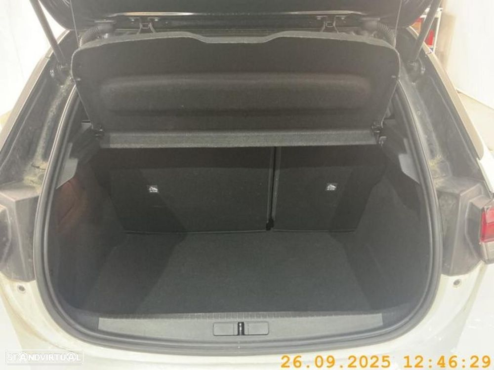 Opel Corsa 1.2 T GS - 3