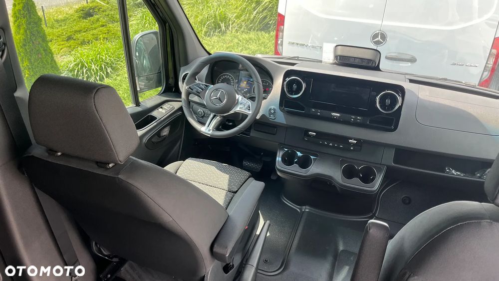 Mercedes-Benz Sprinter 319 CDI Furgon L3H2 - 7