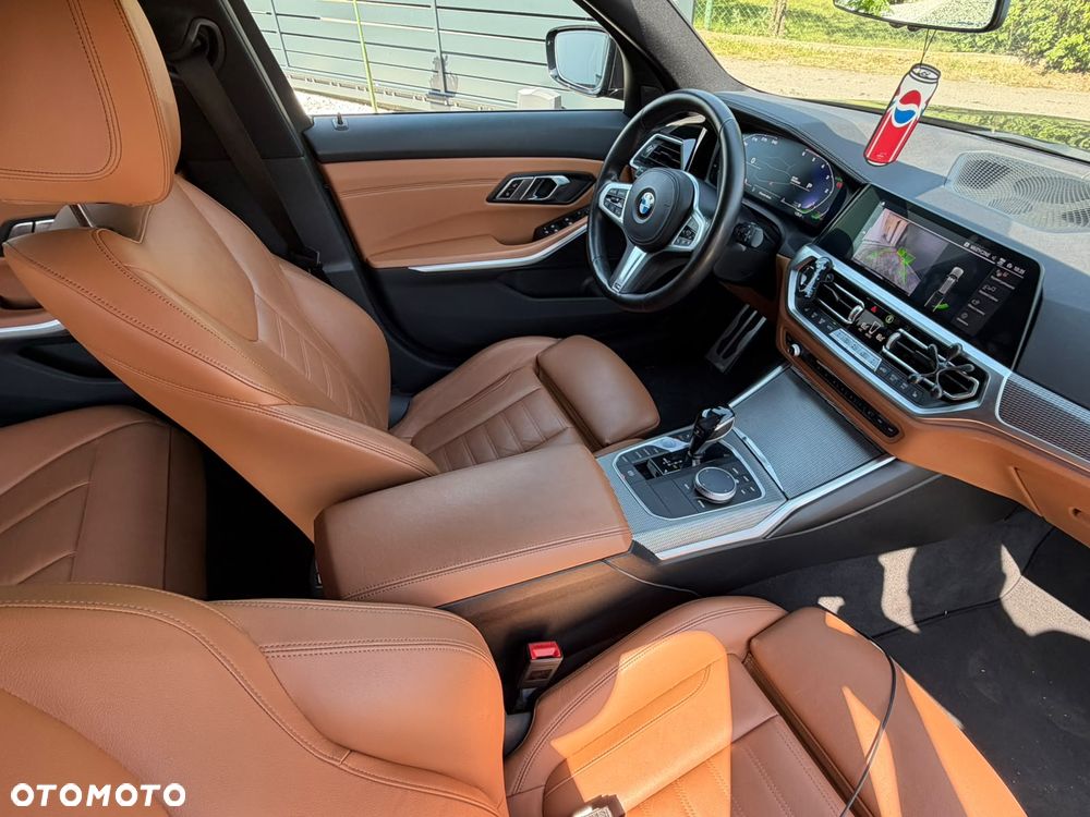 BMW Seria 3 320d M Sport Shadow sport - 12