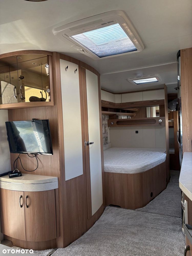 Hobby De luxe 650 - 8