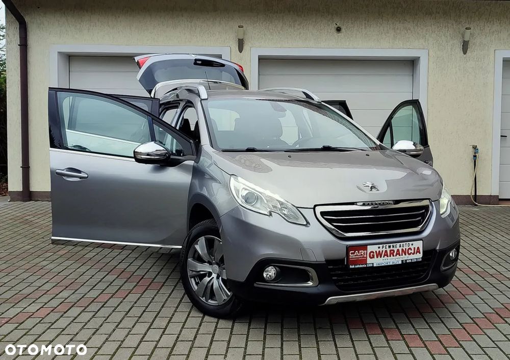 Peugeot 2008 1.2 Pure Tech Allure S&S - 4